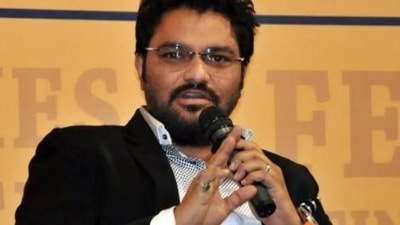 After speculations over his edited posts, Babul Supriyo again clarified that he indeed is not joining any other political parties.