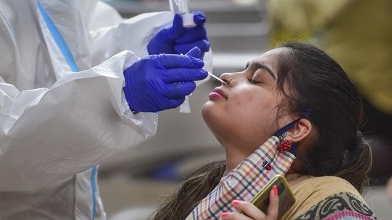 First, at the end of the second wave (when ICMR’s serosurvey was conducted), people in Kerala had been the least exposed to the virus in the country. (PTI PHOTO.)(HT_PRINT) First, at the end of the second wave (when ICMR’s serosurvey was conducted), people in Kerala had been the least exposed to the virus in the country. (PTI PHOTO.)(HT_PRINT)