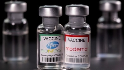 The ministers pointed out that vaccinated children is voluntary, and will only be done after parental consent and a medical check-up that negates any serious health risk, is provided. (REUTERS/Dado Ruvic/Illustration/File Photo)