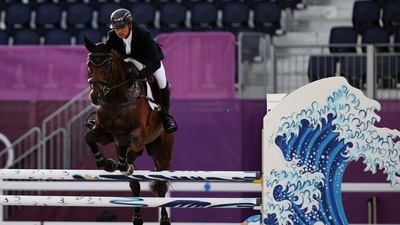 Tokyo 2020 Olympics - Equestrian - Eventing - Jumping Individual - Qualification - Equestrian Park - Tokyo, Japan - August 2, 2021. Fouaad Mirza of India on his horse Seigneur competes. REUTERS/Molly Darlington (REUTERS)