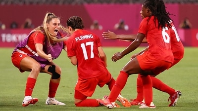 Tokyo 2020: Canada shock USA to reach Olympic women's football final (REUTERS)