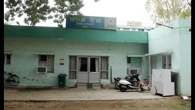 The blood bank in the Bathinda civil hospital . (HT photo) The blood bank in the Bathinda civil hospital . (HT photo)