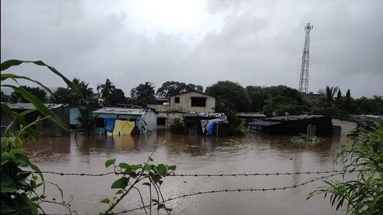 Experts emphasised that authorities should expedite relief measures which are yet to be provided to persons affected by last month’s floods in several parts of Maharashtra, (HT FILE) Experts emphasised that authorities should expedite relief measures which are yet to be provided to persons affected by last month’s floods in several parts of Maharashtra, (HT FILE)