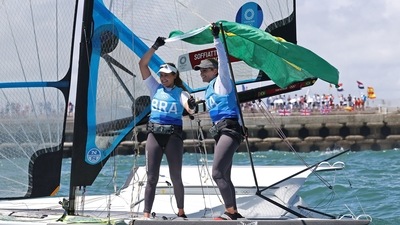 Olympics: Brazil take women's 49er gold as winds pick up. (REUTERS)