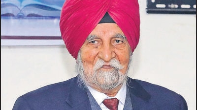 Renowned economist and former vice-chancellor of Punjab Agricultural University SS Johl (HT photo)