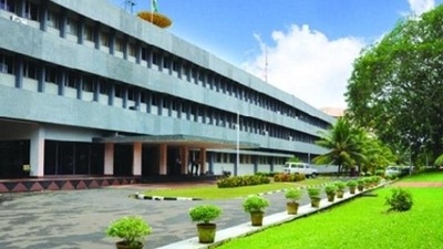The application process to fill 158 vacancies of Technician Apprentice in Vikram Sarabhai Space Center will end on August 4. (Courtesy- www.vssc.gov.in)