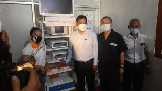Saikhom Mirabai Chanu inaugurates a new arthroscopy machine at Regional Institute of Medical Sciences, Manipur. (Sourced)