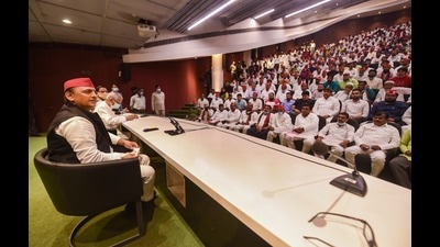 Samajwadi Party president Akhilesh Yadav with party workers at party office in Lucknow. (File photo)