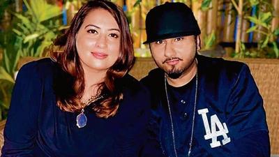 Singer-rapper Yo Yo Honey Singh with wife Shalini Talwar in happy times. Singer-rapper Yo Yo Honey Singh with wife Shalini Talwar in happy times.