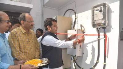 Uttar Pradesh energy minister Shrikant Sharma inaugurating a prepaid power meter installed at his official residence in Lucknow in November 2019. (FILE PHOTO) Uttar Pradesh energy minister Shrikant Sharma inaugurating a prepaid power meter installed at his official residence in Lucknow in November 2019. (FILE PHOTO)