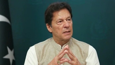 Pakistan prime minister Imran Khan speaks during an interview with Reuters in Islamabad. (File Photo / REUTERS) Pakistan prime minister Imran Khan speaks during an interview with Reuters in Islamabad. (File Photo / REUTERS)