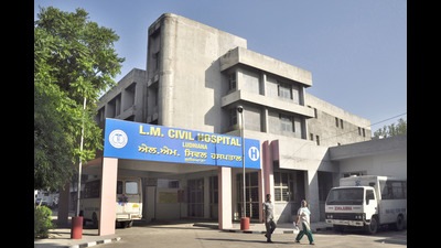 The woman was found unconscious on the terrace of the three-storey building by hospital workers. (HT Photo) The woman was found unconscious on the terrace of the three-storey building by hospital workers. (HT Photo)