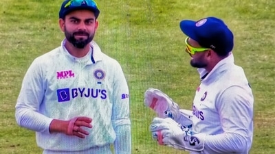 Rishabh Pant talks Virat Kohli into taking a review. (Screengrab) Rishabh Pant talks Virat Kohli into taking a review. (Screengrab)