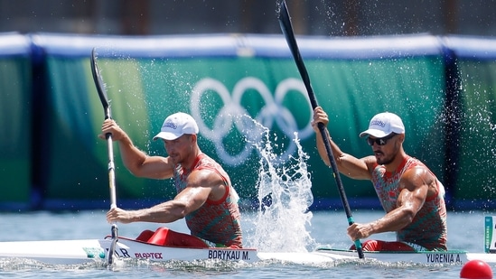 Tokyo 2020 Olympics - Canoe Sprint - Men's K2 1000m - Quarterfinals - Sea Forest Waterway, Tokyo, Japan - August 4, 2021. Mikita Borykau of Belarus and Aleh Yurenia of Belarus in action REUTERS/Maxim Shemetov(REUTERS)