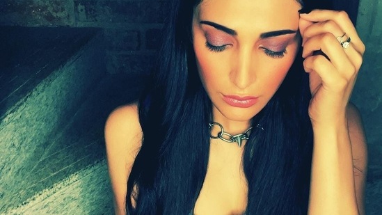 Shruti took to her Instagram and shared images of herself looking like a mermaid out of water as she posed coyly. Shruti took to her Instagram and shared images of herself looking like a mermaid out of water as she posed coyly.