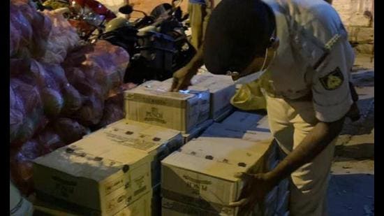 The smuggled liquor is transported mainly by road in Uttar Pradesh and stored at different warehouses located in the cities along major national highways before being transported into Bihar (ANI file photo)