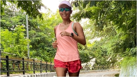 Ankita Konwar enjoys a hill run and flaunts post-workout glow, Milind Soman reacts(Instagram/@ankita_earthy)