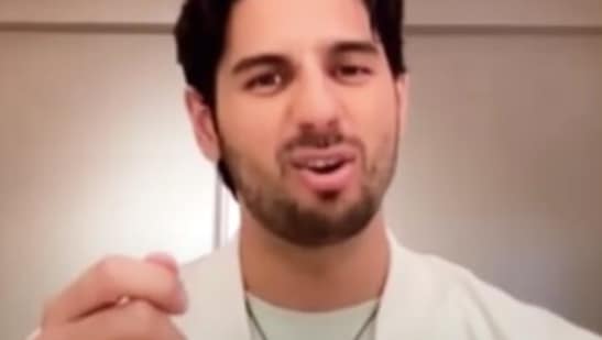 Sidharth Malhotra will soon be seen in Shershaah. Sidharth Malhotra will soon be seen in Shershaah.