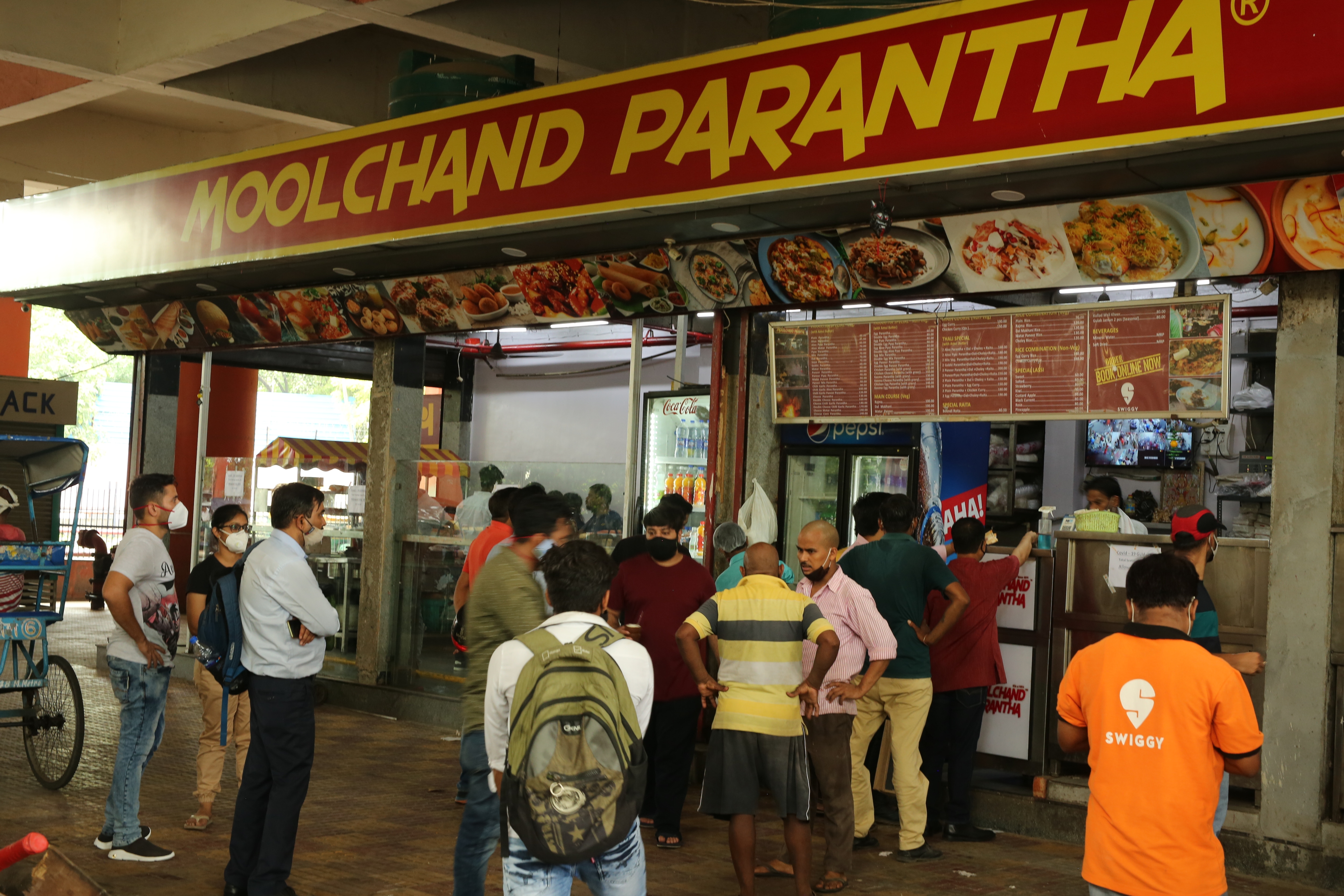 Moolchand Paratha is an iconic landmark for foodies who visit the Capital from various parts of the world. (Photo: Manoj Verma/HT) Moolchand Paratha is an iconic landmark for foodies who visit the Capital from various parts of the world. (Photo: Manoj Verma/HT)