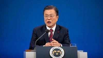 Moon said he will designate Covid-19 vaccines as one of the three national strategic technologies, along with semiconductors and batteries, to ramp up investment, tax breaks and other incentives. (Reuters)