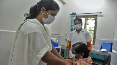 Sangli, India - August 05, 2021: A beneficiaries gets vaccinated against Covid-19 at a local Corporation's vaccination centre amid continuing shortage of vaccine supply in Sangli, India, on Thursday, August 04, 2021. (HT PHOTO)
