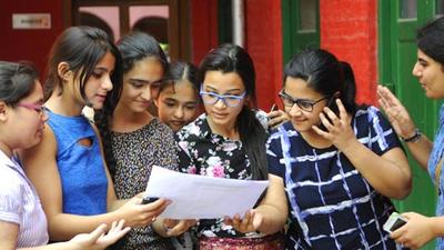 The Association of Private Schools of Uttar Pradesh said marks awarded to many students were much lower than the marks secured by them in internal examinations and they should be told how the moderation of marks happened. (HT Photo/Sushil Kumar) The Association of Private Schools of Uttar Pradesh said marks awarded to many students were much lower than the marks secured by them in internal examinations and they should be told how the moderation of marks happened. (HT Photo/Sushil Kumar)