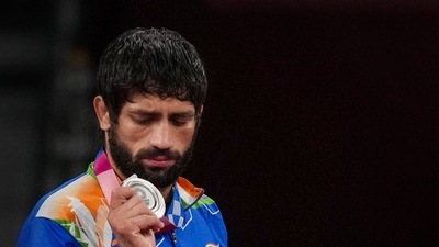 Tokyo: India's Ravi Dahiya holds his silver medal during the medal ceremony of the men�s freestyle 57kg wrestling event, at the 2020 Summer Olympics, in Tokyo, Thursday, Aug. 5, 2021. (PTI Photo/Gurinder Osan)(PTI08_05_2021_000301B) (PTI) Tokyo: India's Ravi Dahiya holds his silver medal during the medal ceremony of the men�s freestyle 57kg wrestling event, at the 2020 Summer Olympics, in Tokyo, Thursday, Aug. 5, 2021. (PTI Photo/Gurinder Osan)(PTI08_05_2021_000301B) (PTI)