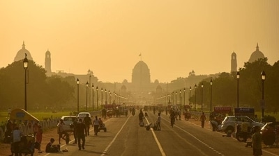On Thursday, the IMD revised its forecast, saying that light rain and thundershowers are likely over the next three days. (HT Photo) On Thursday, the IMD revised its forecast, saying that light rain and thundershowers are likely over the next three days. (HT Photo)