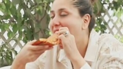 Kareena Kapoor's new self-help book for pregnant women will soon be released. Kareena Kapoor's new self-help book for pregnant women will soon be released.