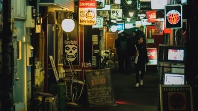 Golden Gai, Japan: If you want to experience a traditional Tokyo night out then this is the place to be but you cannot click any pictures here. (Unsplash) Golden Gai, Japan: If you want to experience a traditional Tokyo night out then this is the place to be but you cannot click any pictures here. (Unsplash)