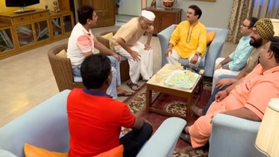 Dr Hathi, Bhide, Jethalal, Iyer, Sodhi, and Champaklal enjoy their nighttime.