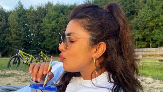 Priyanka Chopra sipping some cool drinks at the park.