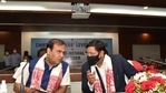 Assam CM Himanta Biswa Sarma (left) and Meghalaya CM Conrad Sangma (twitter.com/himantabiswa) Assam CM Himanta Biswa Sarma (left) and Meghalaya CM Conrad Sangma (twitter.com/himantabiswa)