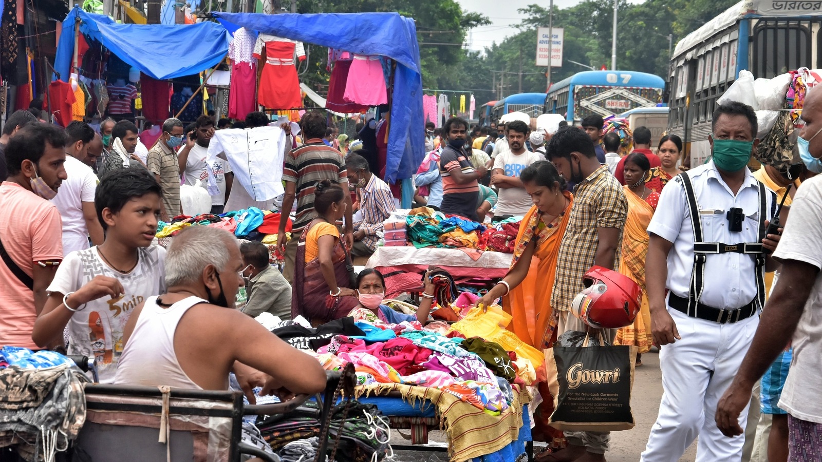 Consumer confidence remains weak in July