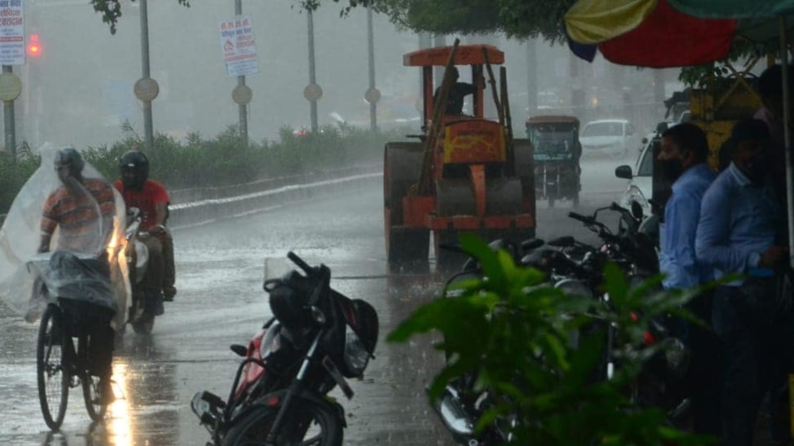 Madhya Pradesh rains: IMD issues orange alert for 5 districts, yellow alert for 12