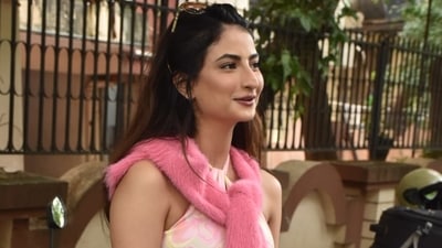 Palak Tiwari spotted by the paparazzi. Palak Tiwari spotted by the paparazzi.