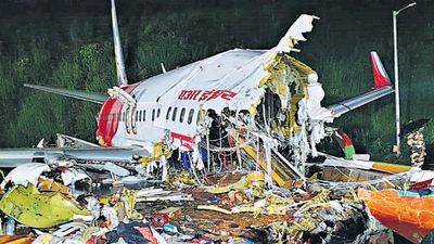 An aircraft from Dubai overshot runway at Kozhikode airport and broke into pieces, leaving many of the 190 onboard injured, on August 7, 2020. (HT File) An aircraft from Dubai overshot runway at Kozhikode airport and broke into pieces, leaving many of the 190 onboard injured, on August 7, 2020. (HT File)