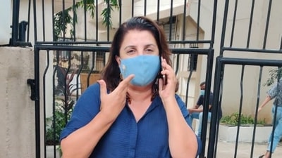 Farah Khan was talking on her phone when she ran into the paparazzi. Farah Khan was talking on her phone when she ran into the paparazzi.