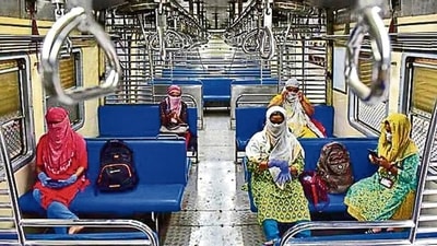 Essential service workers on board a Mumbai local train on Monday. (Anshuman Poyrekar/HT Photo) Essential service workers on board a Mumbai local train on Monday. (Anshuman Poyrekar/HT Photo)