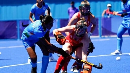 Indian women's hockey team finishes 4th at Olympics after losing to Great  Britain; See match pics!