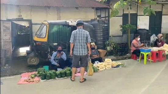 Roadside vegetable vendors at Vairengte market in Kolashib district of Mizoram. (Sourced) Roadside vegetable vendors at Vairengte market in Kolashib district of Mizoram. (Sourced)