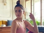 Alia Bhatt's yoga mantra is 'twist and glow' as she does Ardha Matsyendrasana in new post(Instagram/@anshukayoga) Alia Bhatt's yoga mantra is 'twist and glow' as she does Ardha Matsyendrasana in new post(Instagram/@anshukayoga)
