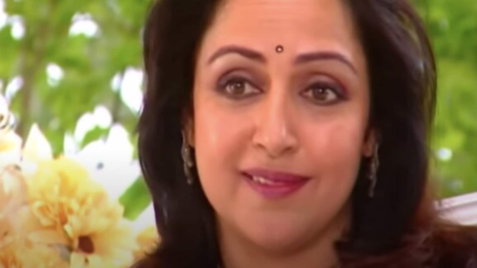 Hema Malini Hq Pron Video - When Hema Malini admitted her family opposed marriage with Dharmendra: 'I  called him and said...' | Bollywood - Hindustan Times