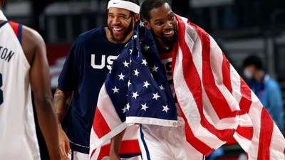 Tokyo 2020 Olympics - Basketball - Men - Gold medal match - France v United States - Saitama Super Arena, Saitama, Japan - August 7, 2021. Kevin Durant of the United States celebrates after winning the match against France REUTERS/Brian Snyder (REUTERS)