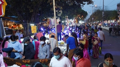 Currently, only 50% of the allowed vendors in a weekly market per zone are permitted to transact business there. (HT Photo ) Currently, only 50% of the allowed vendors in a weekly market per zone are permitted to transact business there. (HT Photo )
