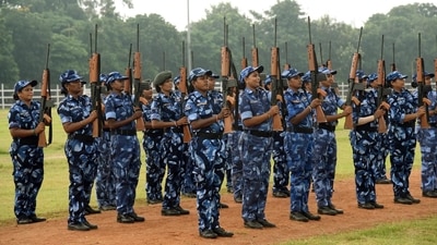Women jawans during the rehearsal for Independence Day function at Gandhi Maidan, in Patna, Bihar.  (Santosh Kumar/Hindustan Times)