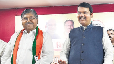 Chandrakant Patil reached Delhi along with a group of state BJP leaders to meet Union home minister Amit Shah on Saturday. A few days ago, Shah also met Devendra Fadnavis. (HT File) Chandrakant Patil reached Delhi along with a group of state BJP leaders to meet Union home minister Amit Shah on Saturday. A few days ago, Shah also met Devendra Fadnavis. (HT File)