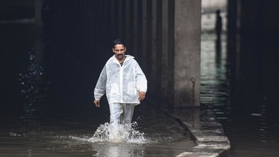 Waterlogging at an underpass after heavy rains in Yamuna Bazar, New Delhi. (Sanchit Khanna/HT photo) Waterlogging at an underpass after heavy rains in Yamuna Bazar, New Delhi. (Sanchit Khanna/HT photo)