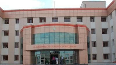 Nearly two-third of post-Covid patients coming to Patna AIIMS complained of tiredness and weakness with sudden fall in oxygen saturation (SPO2) level . (HT Photo) Nearly two-third of post-Covid patients coming to Patna AIIMS complained of tiredness and weakness with sudden fall in oxygen saturation (SPO2) level . (HT Photo)