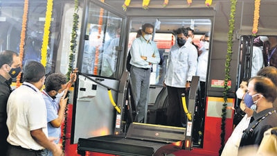 CM Uddhav Thackeray inaugurates BEST electric buses and a revamped bus station with four tracks at Mahim. (Satish Bate/HT PHOTO)